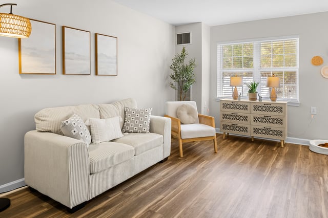 Laurels-and-the-Haven-Highland-Creek-017